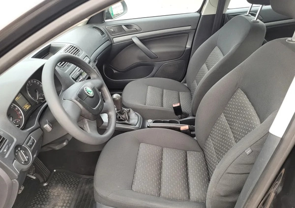 Skoda Octavia cena 24990 przebieg: 179000, rok produkcji 2011 z Kutno małe 466